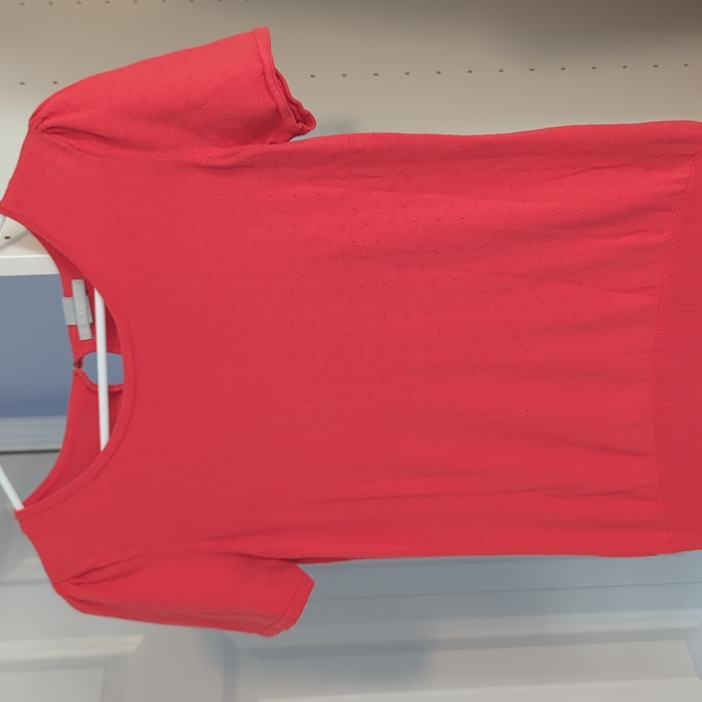 Short sleeve sweater